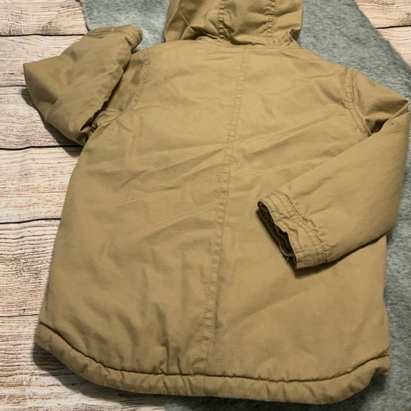 Old Navy Kid’s Khaki Zip Up Jacket Size 4T - Picture 3 of 5